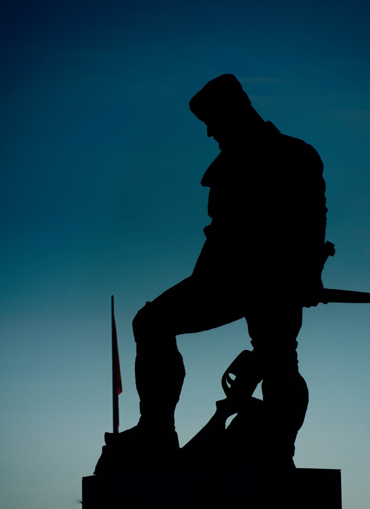 Silhouette statue, Skopje